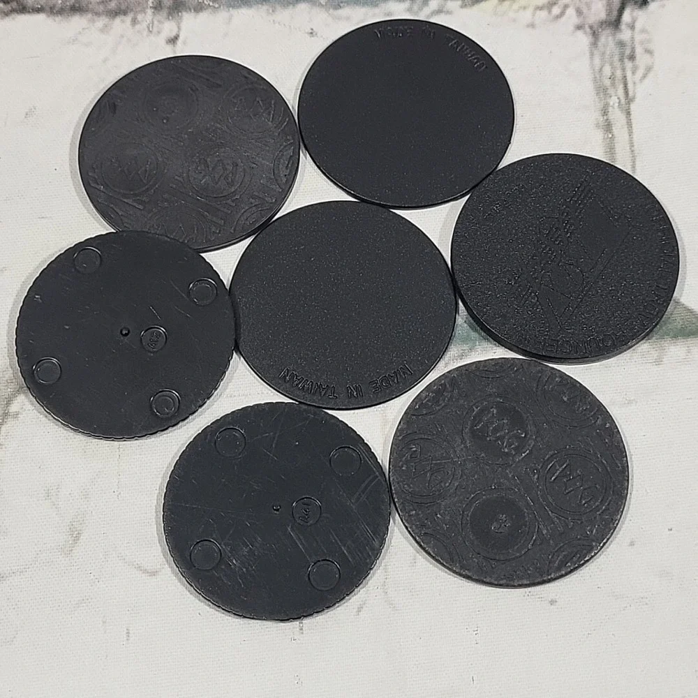90s Pogs Lot Of 7 Plastic Etched Holograms Flying Skull Snake Scary Santa Pog